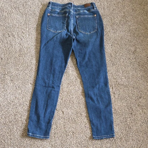 Judy Blue Classic Blue Skinny Jeans - Picture 6 of 10
